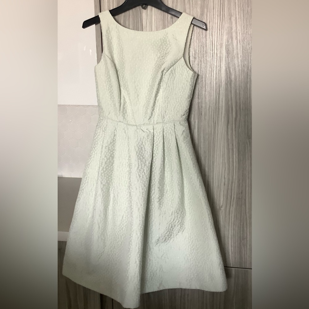 Dorothy Perkins Textured Midi Dress in Soft Green